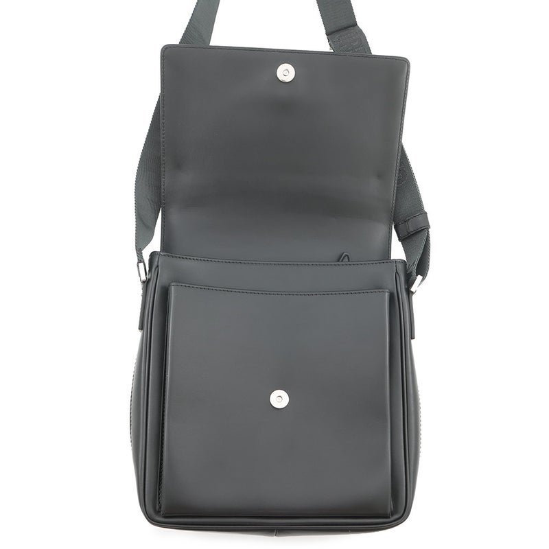 サルヴァトーレ・フェラガモ ショルダーバッグ メッセンジャーバッグ レザー 24A311 Ferragamo 黒