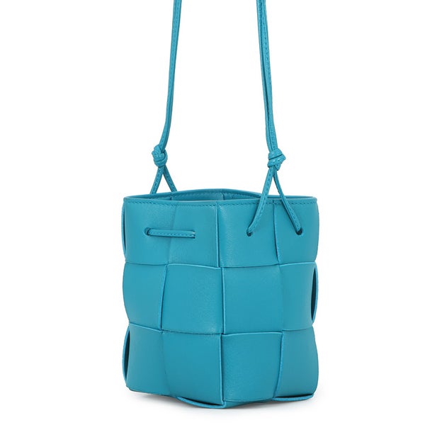 ボッテガヴェネタ ショルダーバッグ イントレチャート ミニ カセット バケット ラムスキン 680217 BOTTEGA VENETA