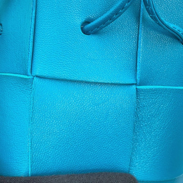 ボッテガヴェネタ ショルダーバッグ イントレチャート ミニ カセット バケット ラムスキン 680217 BOTTEGA VENETA