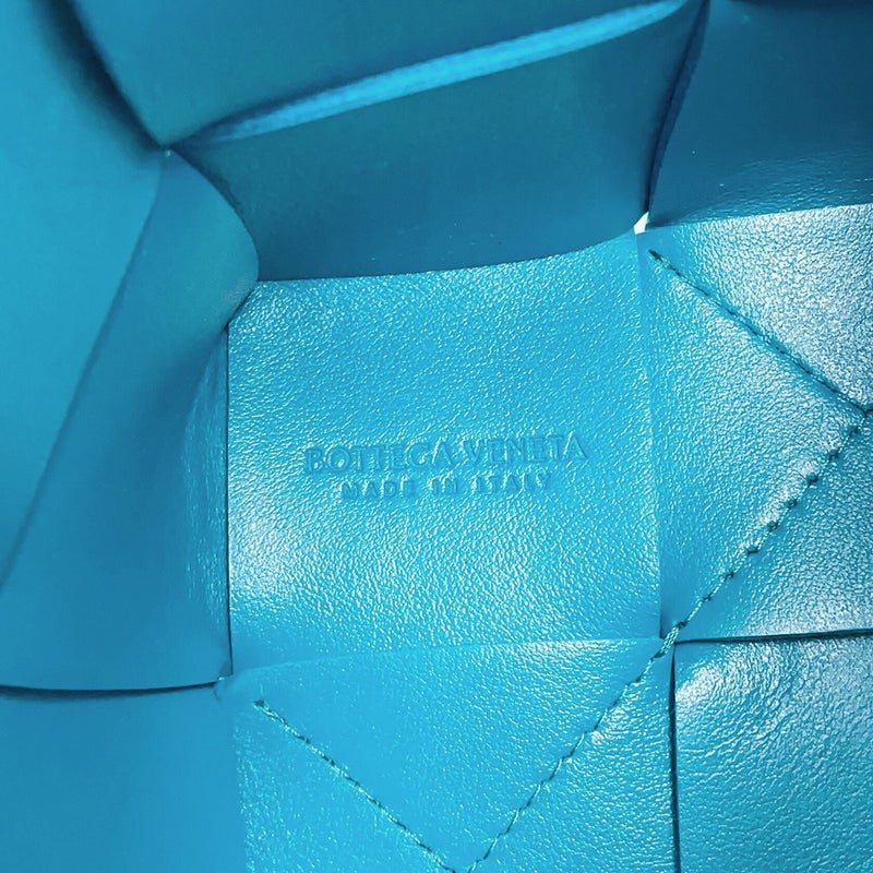 ボッテガヴェネタ ショルダーバッグ イントレチャート ミニ カセット バケット ラムスキン 680217 BOTTEGA VENETA