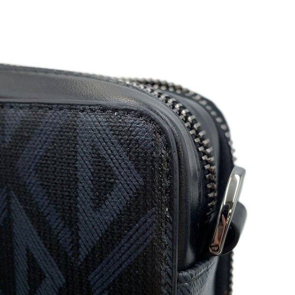 クリスチャン・ディオール ショルダーバッグ CDダイヤモンド メッセンジャーポーチ 2ESBC119DCO Christian Dior 黒