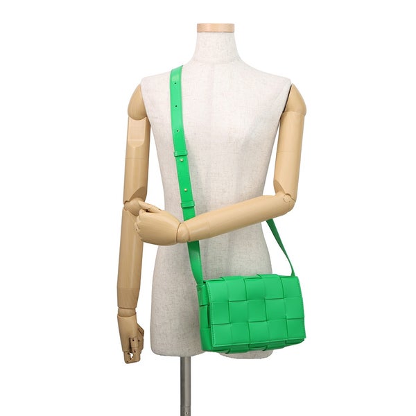 ボッテガヴェネタ ショルダーバッグ マキシイントレチャート カセット BOTTEGA VENETA グリーン