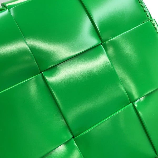 ボッテガヴェネタ ショルダーバッグ マキシイントレチャート カセット BOTTEGA VENETA グリーン