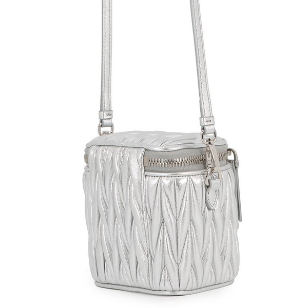 ミュウミュウ ショルダーバッグ マテラッセ マイクロバッグ レザー 5NR018 Miu Miu