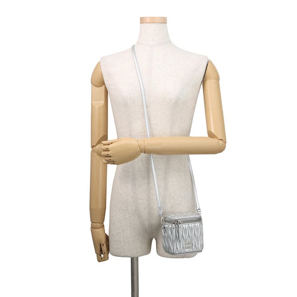 ミュウミュウ ショルダーバッグ マテラッセ マイクロバッグ レザー 5NR018 Miu Miu