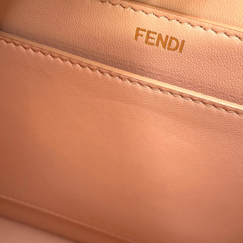 フェンディ ハンドバッグ ピーカブー アイシーユー ISEEU スモール 8BN327 2way 黒