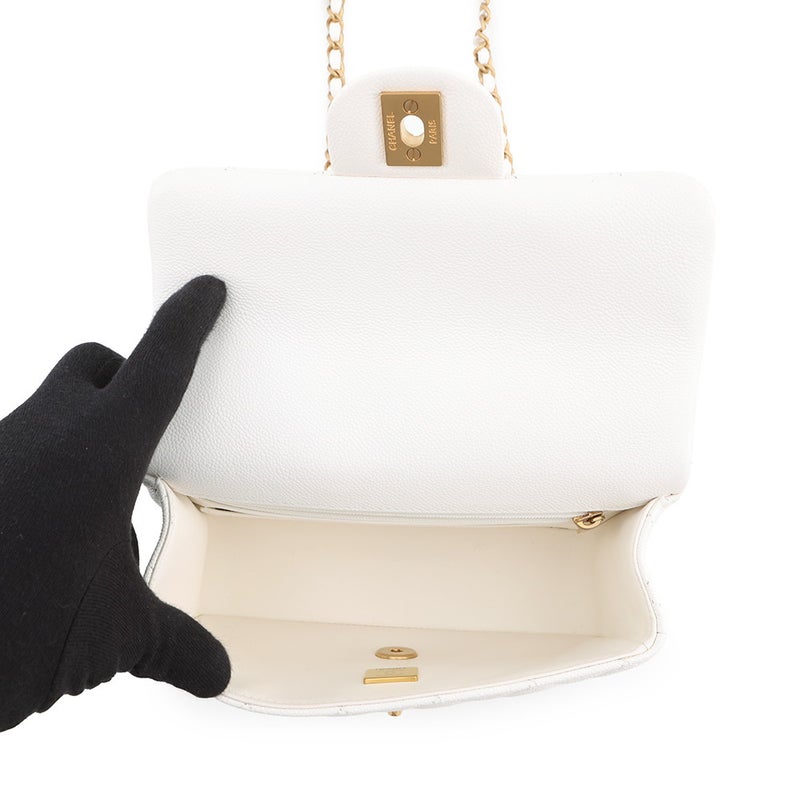 シャネル チェーンショルダーバッグ マトラッセ ココマーク トップハンドル スモール キャビアスキン AS5702 CHANEL 白