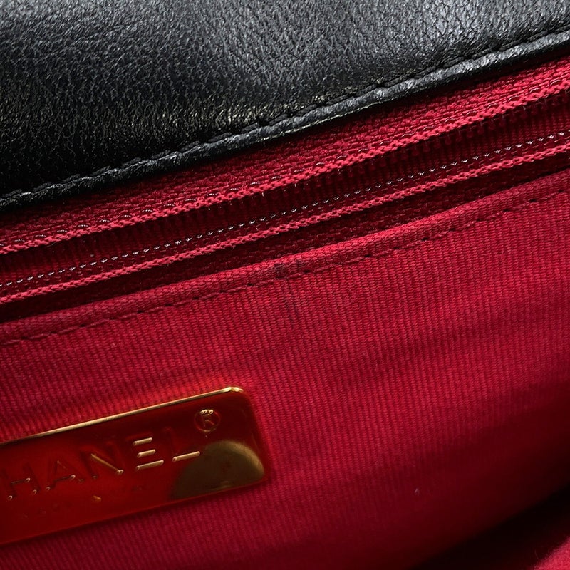 シャネル チェーンショルダーバッグ CHANEL19 ココマーク シャイニーラムスキン AS1160 CHANEL 黒