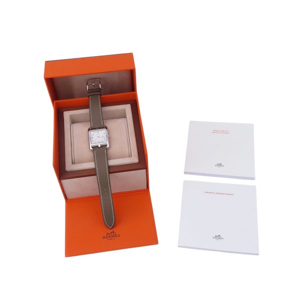 エルメス ケープコッド GM スイフト/エトゥープ CC2.710 HERMES 腕時計 シルバー文字盤 クォーツ