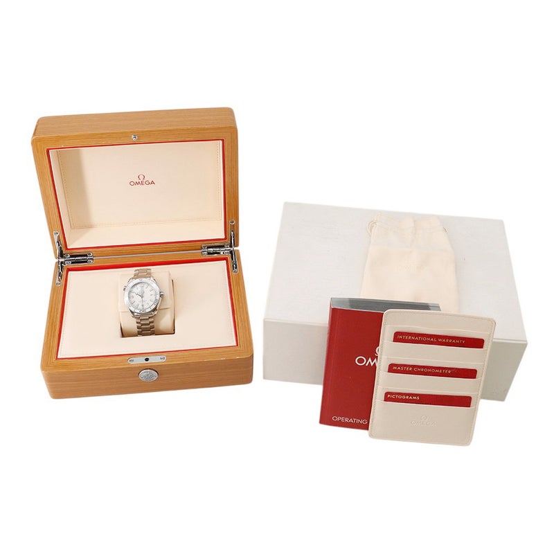 オメガ シーマスター プラネットオーシャン 600M コーアクシャル 215.30.40.20.04.001 OMEGA 腕時計 白文字盤