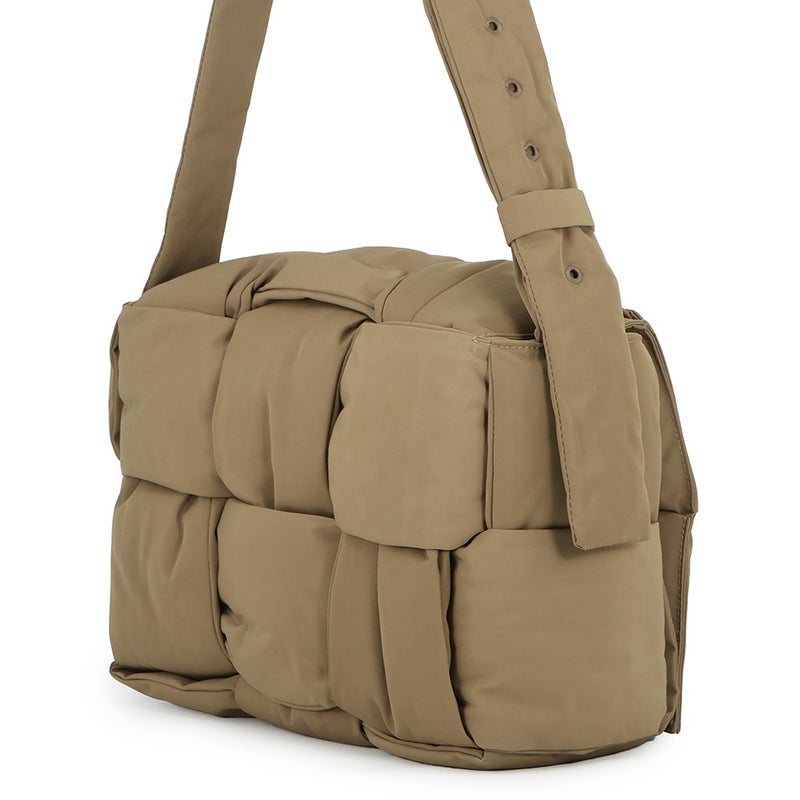 ボッテガヴェネタ ショルダーバッグ ラージ カセット ナイロン 743623 BOTTEGA VENETA