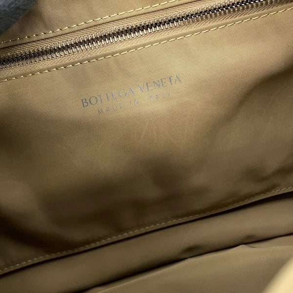 ボッテガヴェネタ ショルダーバッグ ラージ カセット ナイロン 743623 BOTTEGA VENETA
