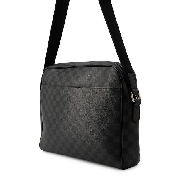 ルイヴィトン ショルダーバッグ ダミエ・グラフィット デイトンMM N41409 LOUIS VUITTON ヴィトン メンズ 黒 ブラック