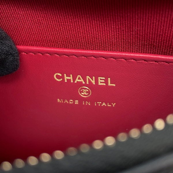 シャネル チェーンショルダーバッグ シャネル19 マトラッセ スモール ホーボー ラムスキン AP3676 CHANEL 黒