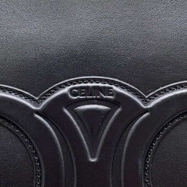 セリーヌ ショルダーバッグ キュイル トリオンフ スモール 113783DU3 CELINE バッグ 黒