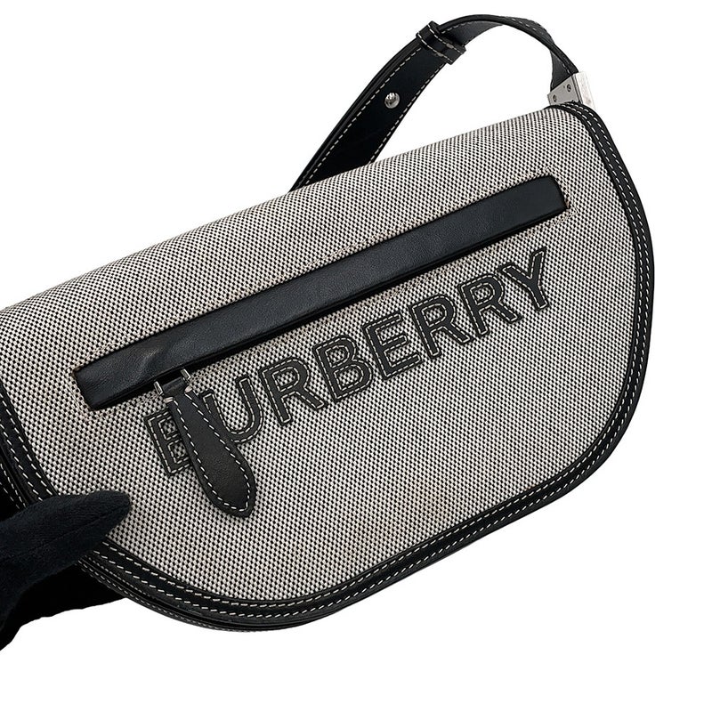 バーバリー ショルダーバッグ オリンピア ハーフムーン スモール キャンバス レザー 8039779 BURBERRY 黒