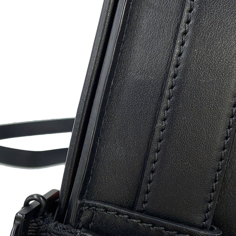 バーバリー ショルダーバッグ タイガープリント メッセンジャーバッグ PVC レザー 8050873 BURBERRY 黒