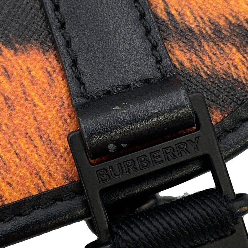 バーバリー ショルダーバッグ タイガープリント メッセンジャーバッグ PVC レザー 8050873 BURBERRY 黒