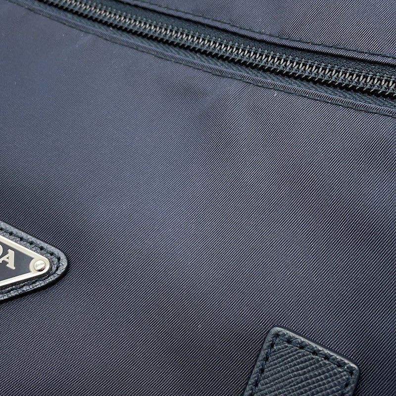 プラダ ショルダーバッグ メッセンジャーバッグ トライアングルロゴ ナイロン BT1738 PRADA