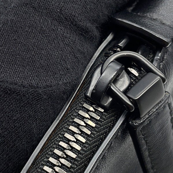 プラダ ショルダーバッグ トライアングルロゴ レザー 2VH078 PRADA 黒