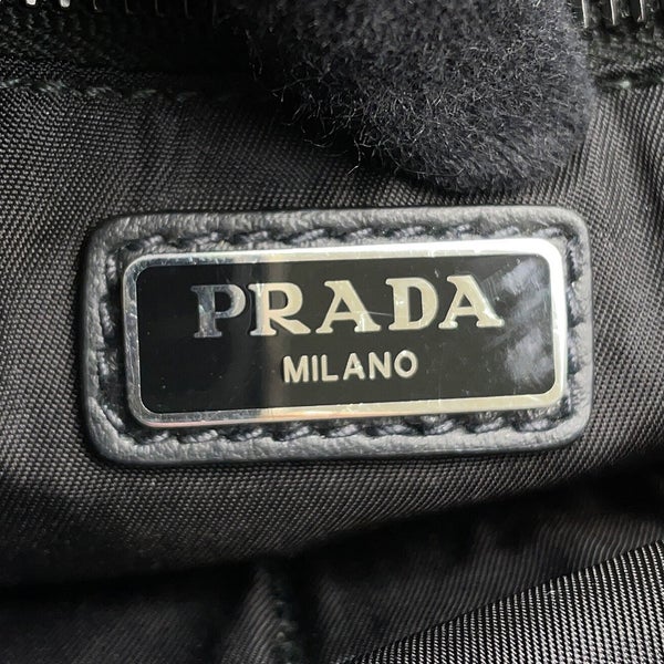 プラダ ショルダーバッグ トライアングルロゴ レザー 2VH078 PRADA 黒