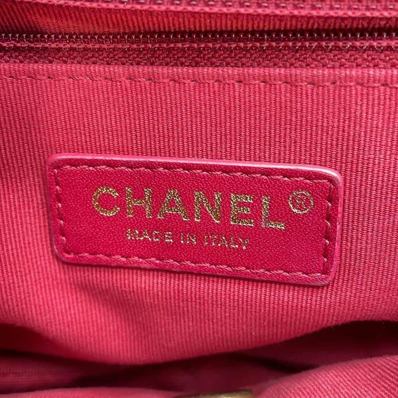 シャネル チェーンショルダーバッグ マトラッセ ココマーク カーフスキン フェイクパール CHANEL バッグ 黒