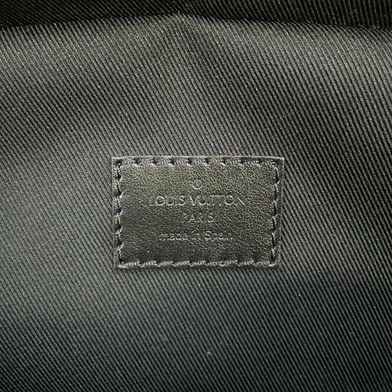 ルイヴィトン ボディバッグ モノグラム・マカサー アヴェニュー・スリングバッグ M46718 LOUIS VUITTON 黒 ブラック