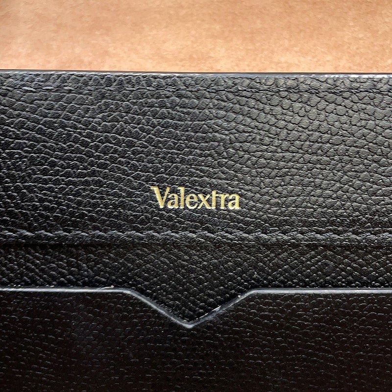 ヴァレクストラ ショルダーバッグ イジィデ クラッチ レザー Valextra 2wayクラッチバッグ 黒