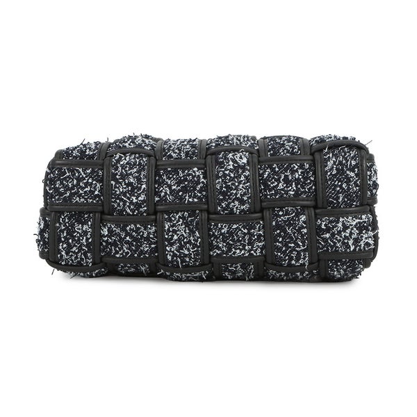 ボッテガヴェネタ ショルダーバッグ ブリックカセット マキシイントレチャート ツイード レザー BOTTEGA VENETA バッグ 黒
