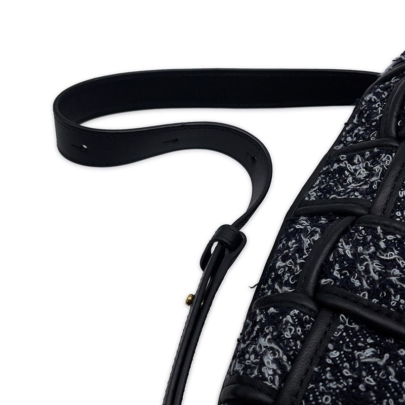 ボッテガヴェネタ ショルダーバッグ ブリックカセット マキシイントレチャート ツイード レザー BOTTEGA VENETA バッグ 黒