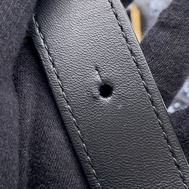 ボッテガヴェネタ ショルダーバッグ ブリックカセット マキシイントレチャート ツイード レザー BOTTEGA VENETA バッグ 黒