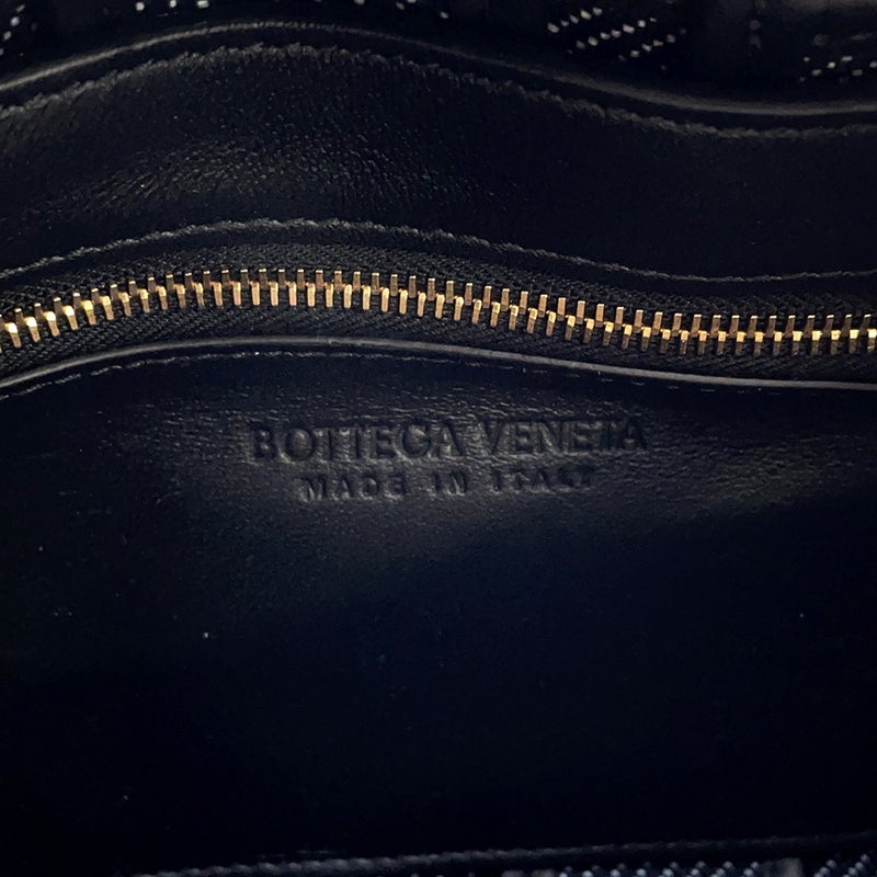 ボッテガヴェネタ ショルダーバッグ ブリックカセット マキシイントレチャート ツイード レザー BOTTEGA VENETA バッグ 黒