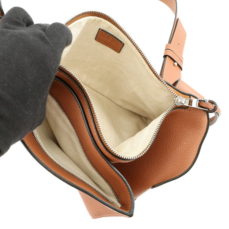 ロエベ ボディバッグ アントン スリングバッグ レザー B511A09X06 LOEWE ブラウン