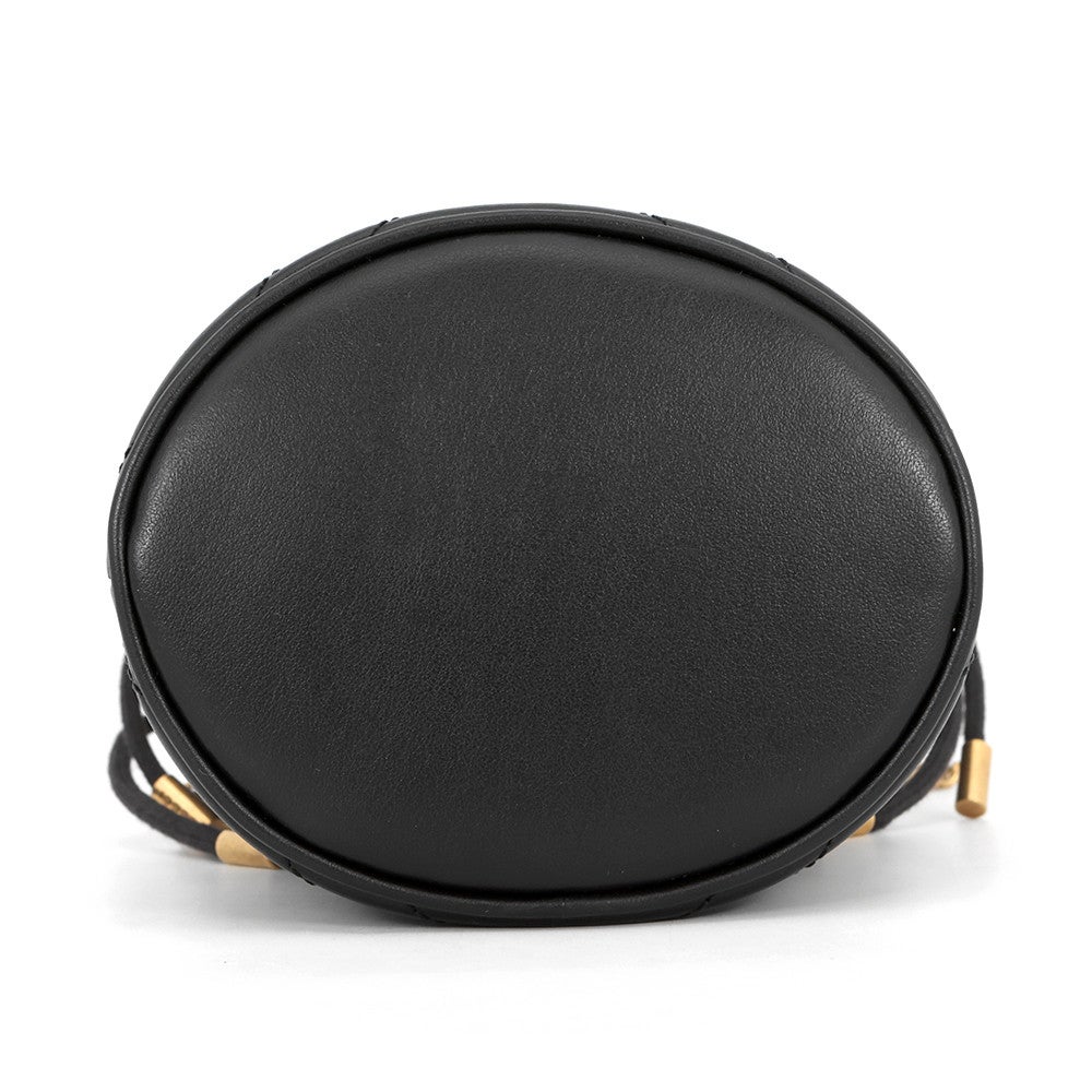 GUCCI(グッチ) ショルダーバッグ GGマーモント,ミニ バケットバッグ 575163 黒 チェーンショルダー/巾着型 レザー GGマーモント〕スモール バケットバッグ ・ブラック レザー | GUCCI公式