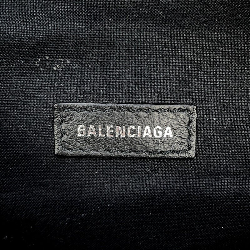 バレンシアガ ボディバッグ エブリデイ ウエストバッグ XS レザー 579617 BALENCIAGA