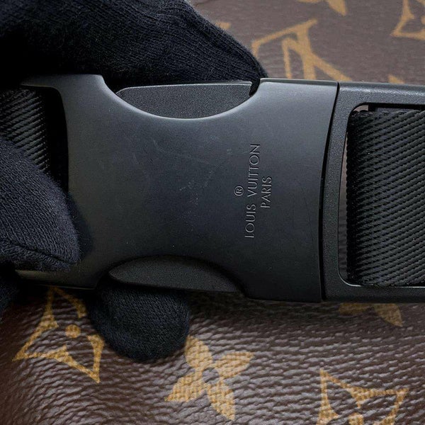 ルイヴィトン ボディバッグ モノグラム・マカサー クリストファー・バムバッグ M45337 ヴィトン メンズ ブラック 黒