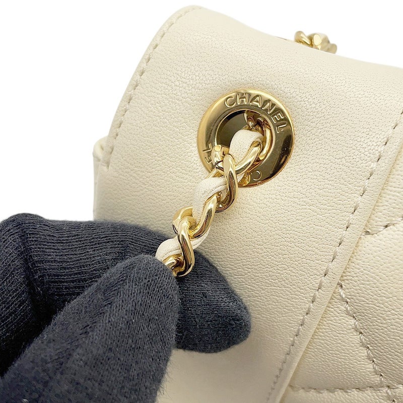 シャネル チェーンショルダーバッグ マドモアゼル マトラッセ ココマーク Wフラップ レザー A93084 CHANEL