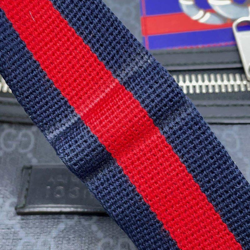 グッチ ショルダーバッグ GGスプリーム クーリエ メッセンジャーバッグ 474137 GUCCI バッグ メンズ 黒