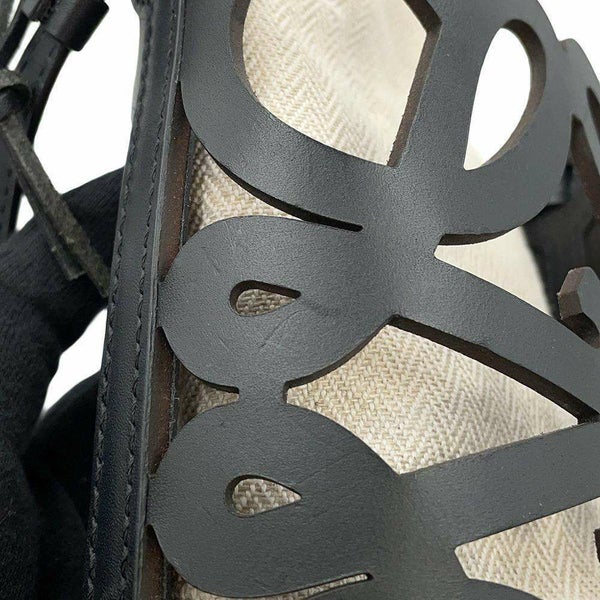 ロエべ ショルダーバッグ アナグラム カットアウト ポケット C922Y62X02 LOEWE 黒