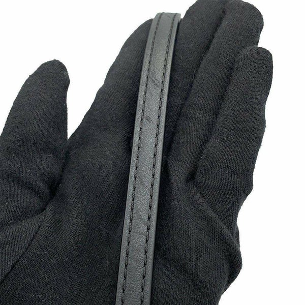 ロエべ ショルダーバッグ アナグラム カットアウト ポケット C922Y62X02 LOEWE 黒