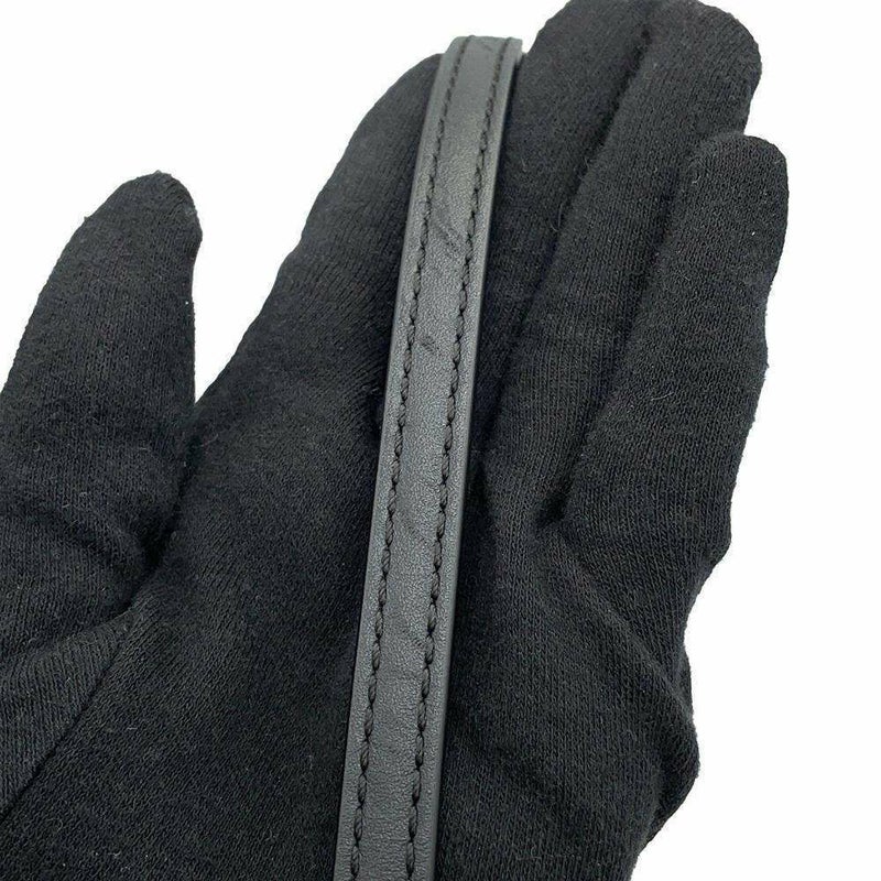 ロエべ ショルダーバッグ アナグラム カットアウト ポケット C922Y62X02 LOEWE 黒