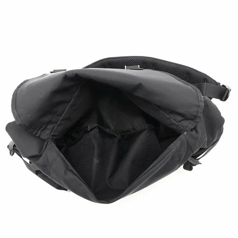 セリーヌ ショルダーバッグ ミディアム トレッキング メッセンジャー ナイロン 198692 CELINE 黒