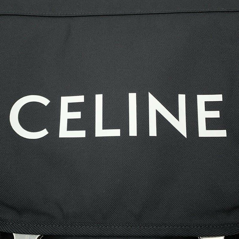 セリーヌ ショルダーバッグ ミディアム トレッキング メッセンジャー ナイロン 198692 CELINE 黒