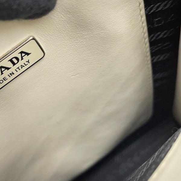 プラダ ハンドバッグ トライアングルロゴ レザー 1BA333 PRADA 2wayショルダーバッグ 白