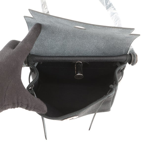 エルメス ショルダーバッグ エールバッグジップ ミニ ブラック/シルバー金具 トワルアッシュ/ヴァッシュハンター G刻印 黒