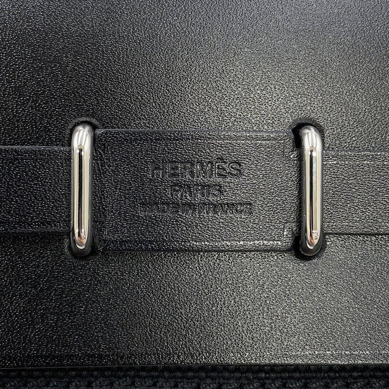 エルメス ショルダーバッグ エールバッグジップ ミニ ブラック/シルバー金具 トワルアッシュ/ヴァッシュハンター G刻印 黒