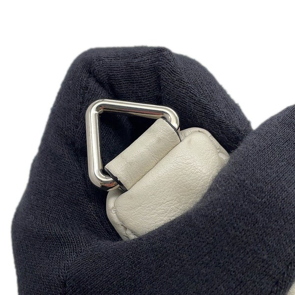 プラダ クラッチバッグ トライアングル レザー 1NE039 PRADA セカンドバッグ ポーチ 白