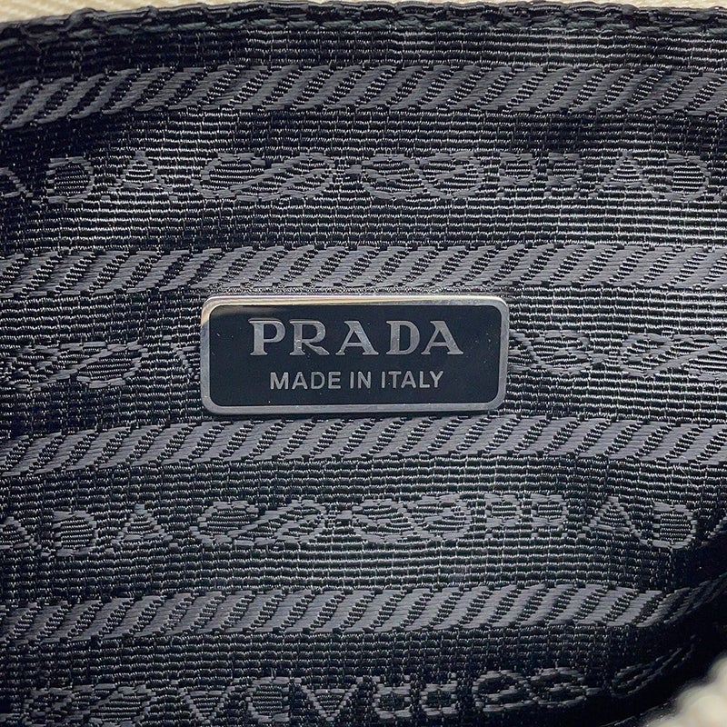 プラダ クラッチバッグ トライアングル レザー 1NE039 PRADA セカンドバッグ ポーチ 白