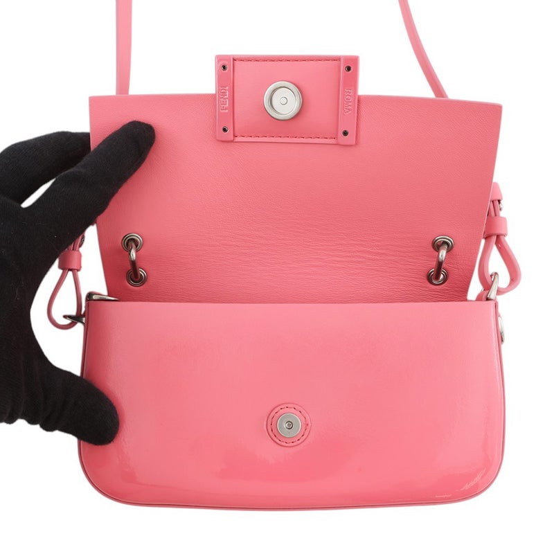 フェンディ ショルダーバッグ バゲット フォンポーチ パテント エナメル レザー 7AS142 FENDI 2way