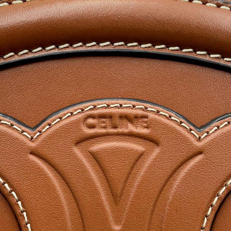 セリーヌ ショルダーバッグ オーバルパース キュイルトリオンフ 10I703DPQ CELINE